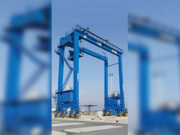 上海集裝箱門式起重機廠家集裝箱門式起重機起重能力大