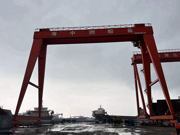 浙江寧波造船門式起重機廠家造船門式起重機多維度吊運作業(yè)