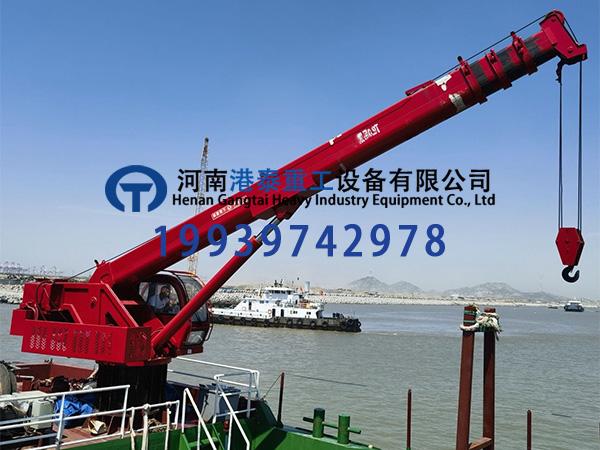 大風(fēng)天氣下的船用起重機(jī)有何緊急制動措施