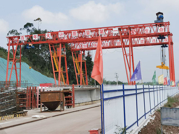 福建福州行車行吊生產(chǎn)廠家10噸橋式起重機(jī)特點